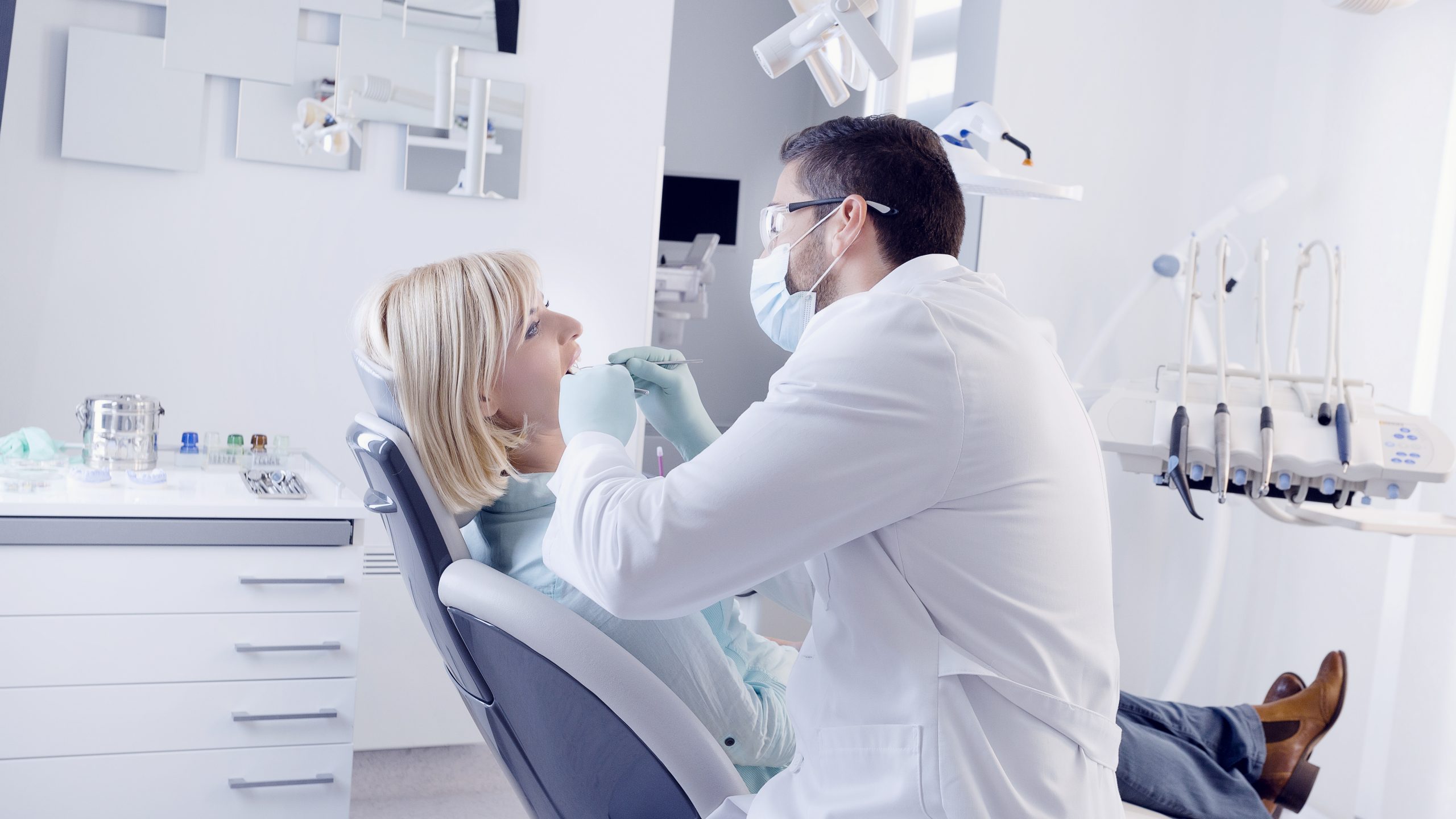 Dentist in Laguna Hills, CA